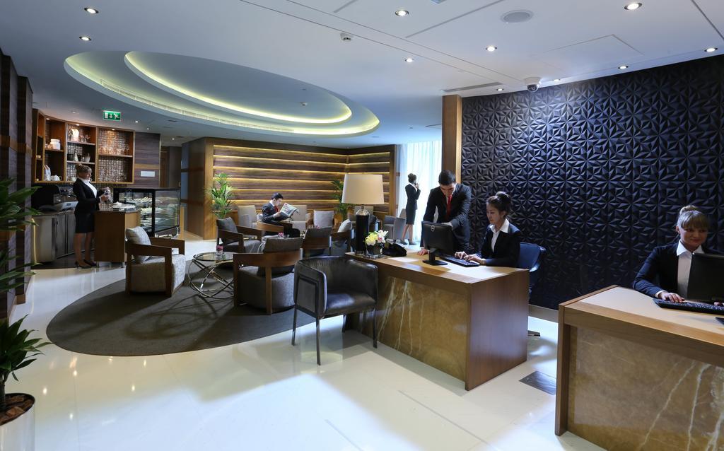 Tryp By Wyndham Abu Dhabi City Center Hotel Buitenkant foto