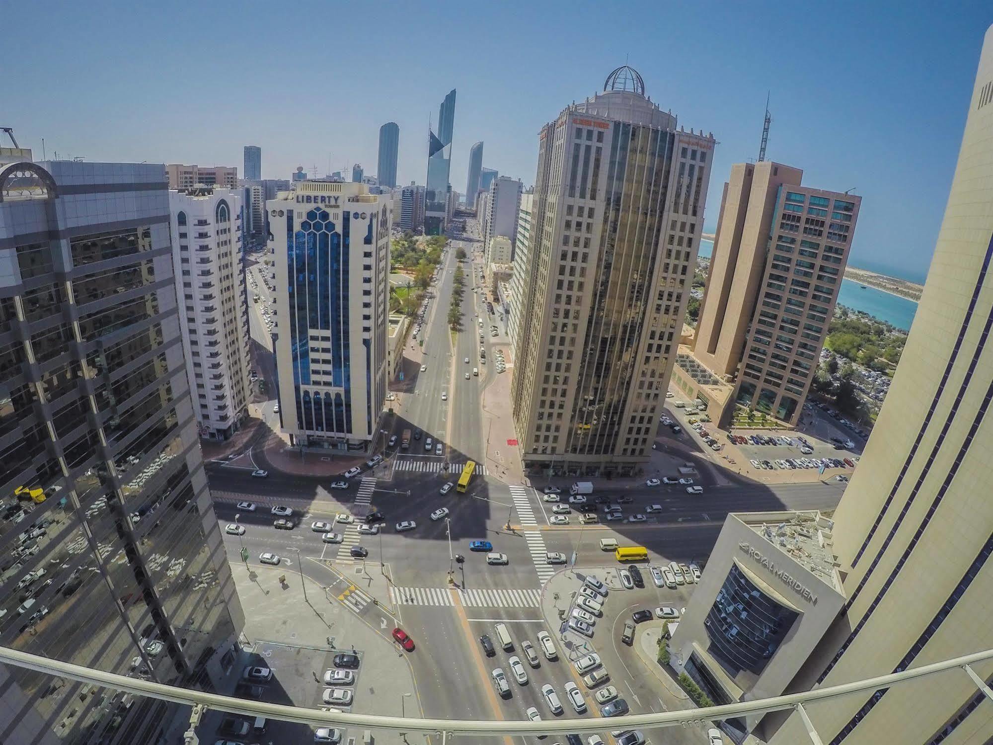 Tryp By Wyndham Abu Dhabi City Center Hotel Buitenkant foto